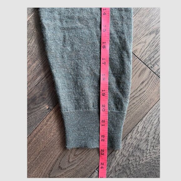 Banana Republic Italian Merino Wool Crewneck Sweater Size L Green Baruffa Knit - Picture 8 of 8